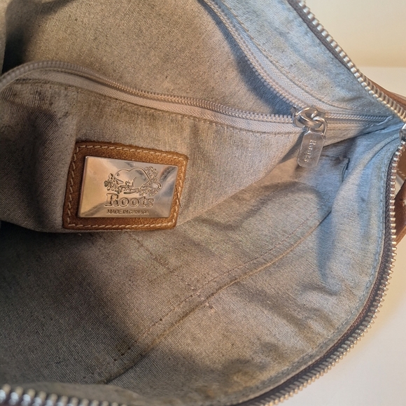 Roots Classic Villiger Leather Cross Body Bag - Picture 9 of 13